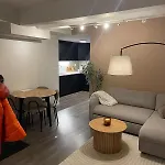 Modern - Balcony, Parking, Bbq